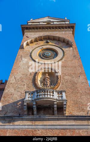 torre dell'orologio im Palazzo della Ragione in der italienischen Stadt Mantua. Stockfoto