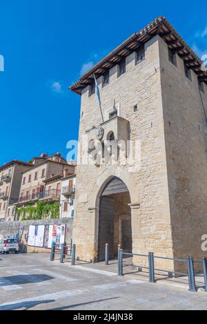 Porta San Francesco Tor in San Marino. Stockfoto