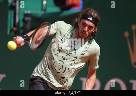 Stefanos Tsitsipas aus Griechenland während des Rolex Monte-Carlo Masters 2022, ATP Masters 1000 Tennisturniers am 15. April 2022 im Monte-Carlo Country Club in Roquebrune-Cap-Martin, Frankreich - Foto Laurent Lairys / DPPI Stockfoto