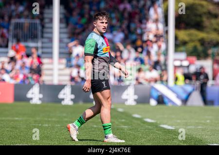 LONDON, GROSSBRITANNIEN. 16., 2022. April. Cadan Murley von Harlequins während DES EPCR Challenge Cup Match zwischen Harlequins und Montpellier im Twickenham Stoop Stadium am Samstag, den 16. April 2022. LONDON, ENGLAND. Kredit: Taka G Wu/Alamy Live Nachrichten Stockfoto