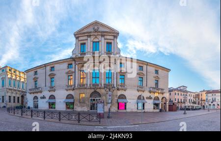 Vicenza, Italien, 29. August 2021: Piazza de Castello in der italienischen Stadt Vicenza Stockfoto