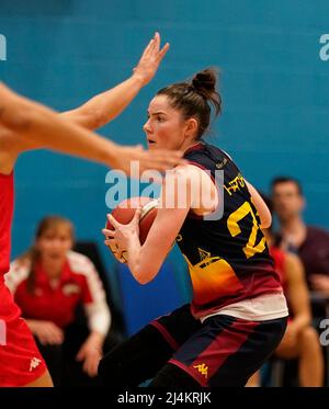 Cardiff, Wales, 16. April 2022, Shannon Hatch (Bogenschützen) in Aktion, während Cardiff Archers gegen Leicester Riders WBBL, Credit:, Graham Glendinning,/ Alamy Live News Final Score: 58-88 Credit: Graham Glendinning / GlennSports/Alamy Live News Stockfoto