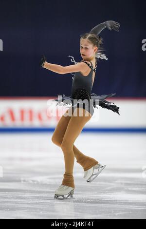 Tallinn, Estland. 16. April 2022. Olesya RAY (GER), während des Women Short Program, bei den ISU-Junioren-Eiskunstlauf-Weltmeisterschaften 2022, in der Tondiraba Ice Hall, am 16. April 2022 in Tallinn, Estland. Quelle: Raniero Corbelletti/AFLO/Alamy Live News Stockfoto