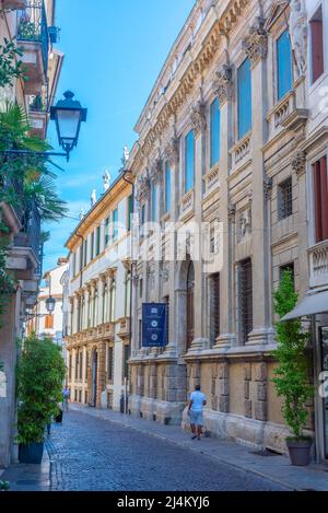 Vicenza, Italien, 29. August 2021: Palazzo Valmarana Braga in der italienischen Stadt Vicenza. Stockfoto