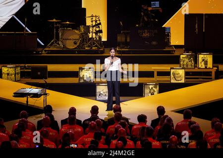 Den Haag, Niederlande. 16. April 2022. 2022-04-16 19:48:19 DEN HAAG - die Herzogin von Sussex, Meghan Markle, bei der Eröffnungszeremonie der Invictus Games, einem internationalen Sportereignis für Soldaten und Veteranen, die während ihres Militärdienstes psychisch oder körperlich verletzt wurden. KOEN VAN WEEL netherlands Out - belgium Out Credit: ANP/Alamy Live News Stockfoto