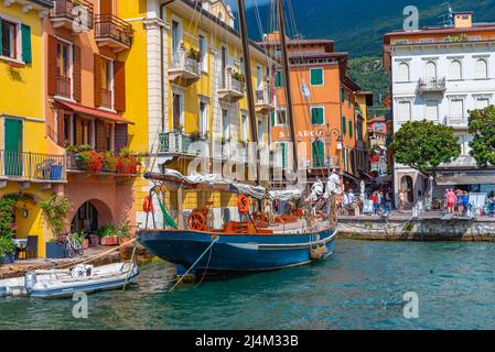 Malcesine, Italien, 27. August 2021: Marina in Malcesine in Italien. Stockfoto