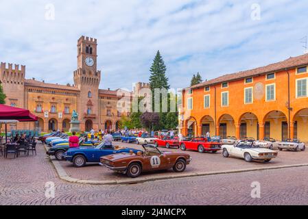 Busseto, Italien, 25. September 2021: Palast Rocca Pallavicino in Busseto, Italien. Stockfoto