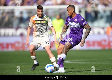 Igor Julio dos Santos de Paulo (Fiorentina) Während des italienischen "Serie A"-Spiels zwischen Fiorentina 1-0 Venezia im Artemio Franchi-Stadion am 16. April 2022 in Florenz, Italien. (Foto von Maurizio Borsari/AFLO) Stockfoto