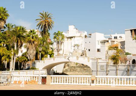 ALMUNECAR, SPANIEN - 02. MÄRZ 2022 die Salzfischfabrik, die wichtigste archäologische Attraktion sind die Salzwasseraquarien, in denen Garum hergestellt wurde, es war Stockfoto