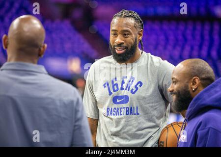 Philadelphia, Usa. 16. April 2022. Deandre Jordan (#9 76ers)&#XA;während des Spiels der National Basketball Association zwischen den Raptors von Philadelphia 76ers und Toronto im Wells Fargo Center in Philadelphia, PA Georgia Soares/SPP Credit: SPP Sport Press Photo. /Alamy Live News Stockfoto