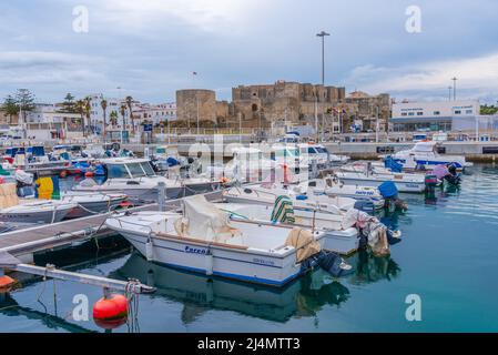 Tarifa, Spanien, 23. Mai 2021: Marina in der spanischen Stadt Tarifa Stockfoto