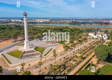 Luftaufnahme des Monumento a los Descubridores in La Rabida bei Huelva, Spanien Stockfoto