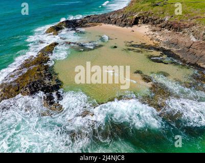 Luftaufnahme der Champagne Pools an der Ostküste von Fraser Island. Queensland, Australien Stockfoto