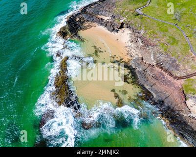 Luftaufnahme der Champagne Pools an der Ostküste von Fraser Island. Queensland, Australien Stockfoto