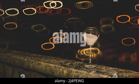 sanduhr bei Nacht Stockfoto