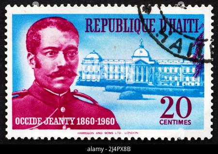 HAITI - UM 1960: Eine in Haiti gedruckte Briefmarke zeigt Occide Jeanty und National Capitol, 100. Geburtstag von Occide Jeanty, Komponist, um 1960 Stockfoto