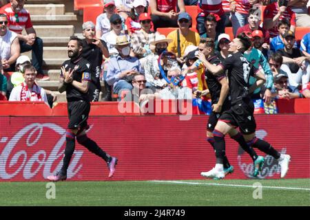 Granada, Spanien. 17. April 2022. La Liga Spanisches Fußballspiel La Liga Granada gegen Levante im Nuevo Los Carmenes Stadion, Granada 17. April 2022 900/Cordon Quelle der Presse: CORDON PRESS/Alamy Live News Stockfoto