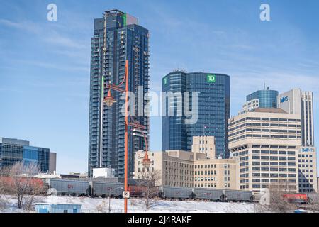 März 17 2022 - Winnipeg Manitba Kanada - Downtown Winnipeg City Skyline Stockfoto