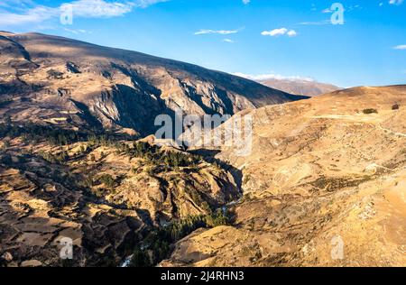 Dramatische Sicht auf die Anden in Peru Stockfoto