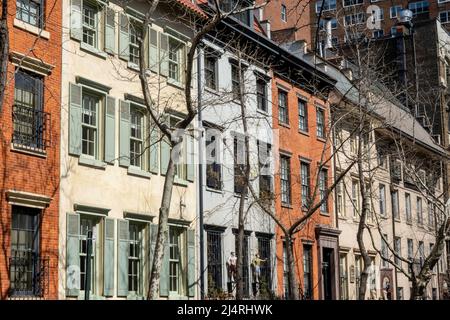 Die East 19. Street liegt im Gramercy Park Historic District in der Nähe von New York City, USA 2022 Stockfoto