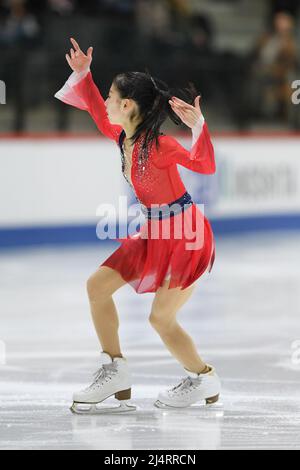 Rion SUMIYOSHI (JPN), während des Freilaufens der Frauen, bei den ISU-Junioren-Eiskunstlauf-Weltmeisterschaften 2022, in der Tondiraba Ice Hall, am 17. April 2022 in Tallinn, Estland. Quelle: Raniero Corbelletti/AFLO/Alamy Live News Stockfoto