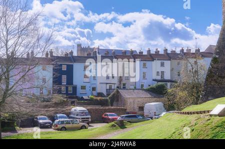 Bridge Street, Chepstow, vom Schloss aus gesehen. Stockfoto