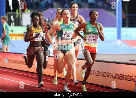 Halimah NAKAAYI aus Uganda , Catriona BISSET aus Australie und Habitam ALEMU aus Äthiopien heizen 800 M Frauen während der Leichtathletik-Hallenweltmeisterschaften 2022 am 19. März 2022 in der stark Arena in Belgrad, Serbien - Foto Laurent Lairys / DPPI Stockfoto