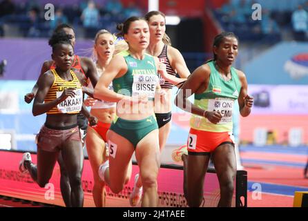 Halimah NAKAAYI aus Uganda , Catriona BISSET aus Australie und Habitam ALEMU aus Äthiopien heizen 800 M Frauen während der Leichtathletik-Hallenweltmeisterschaften 2022 am 19. März 2022 in der stark Arena in Belgrad, Serbien - Foto Laurent Lairys / DPPI Stockfoto