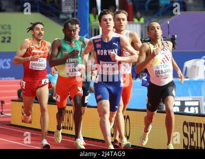 Jakob INGEBRIGTSEN aus Norwegen , Teddese LEMI aus Äthiopien , Saúl Ordóñez aus Spanien und Ismael DEBJANI aus Belgien heizen 800 M Frauen während der Leichtathletik-Hallenweltmeisterschaften 2022 am 19. März 2022 in der stark Arena in Belgrad, Serbien - Foto Laurent Lairys / DPPI Stockfoto