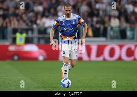 Turin, Italien, 16.. April 2022. Leonardo Bonucci von Juventus während des Spiels der Serie A im Allianz Stadium, Turin. Bildnachweis sollte lauten: Jonathan Moscrop / Sportimage Stockfoto