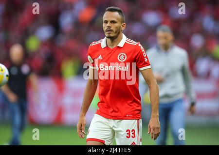 Porto-Bucht, Brasilien. 17. April 2022. RS - Porto Alebre - 04/17/2022 - BRASILIANISCHER A 2022, INTERNATIONALER X FORTALEZA - Rene Internacional Spieler bei einem Spiel gegen Fortaleza im Beira-Rio Stadion für die brasilianische Meisterschaft A 2022. Foto: Pedro H. Tesch/AGIF/Sipa USA Quelle: SIPA USA/Alamy Live News Stockfoto