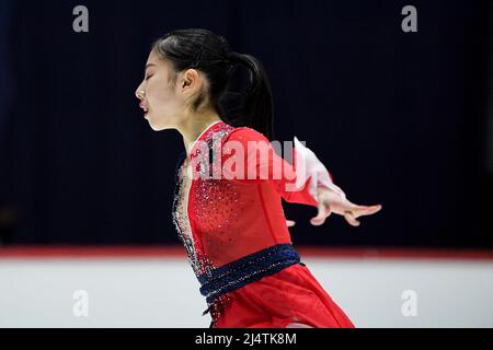 Rion SUMIYOSHI (JPN), während des Freilaufens der Frauen, bei den ISU-Junioren-Eiskunstlauf-Weltmeisterschaften 2022, in der Tondiraba Ice Hall, am 17. April 2022 in Tallinn, Estland. Quelle: Raniero Corbelletti/AFLO/Alamy Live News Stockfoto