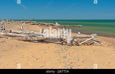 Ruhiger Strand an den Great Lakes am Whitefish Point am Lake Superior in Michigan Stockfoto