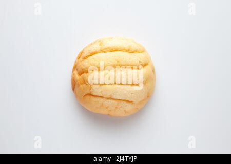 Rundes Melonenbrot isoliert auf weißem Hintergrund Stockfoto