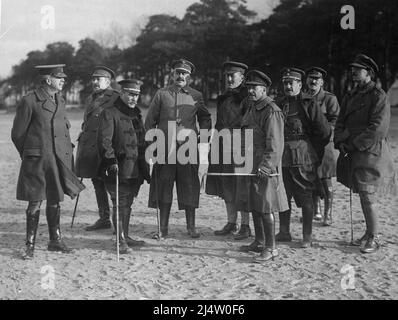 Besuch spanischer Generäle bei der Übung. Zu den Gastgeneralen gehören General Primo de Rivera, General Aranaz und Brigadier-General Martinez Anido Stockfoto