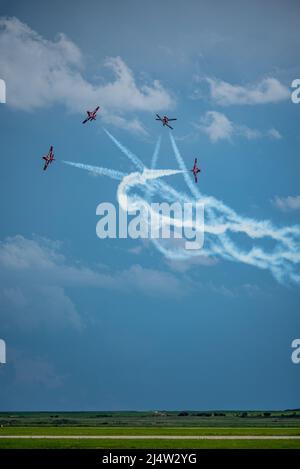 Moose Jaw, Saskatchewan, Kanada - 7. Juli 2019: Royal Canadian Air Force Snowbirds treten auf der Saskatchewan Airshow auf Stockfoto