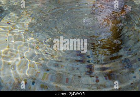 Turin, Italien - 19. März 2022: Der Granatapfelbrunnen im mittelalterlichen Dorf. Stockfoto