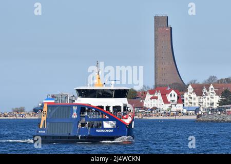 Eine neue Fähre nach Kiel: Hybrid-Fähre FRIEDRICHSORT operarint vor Laboe Stockfoto