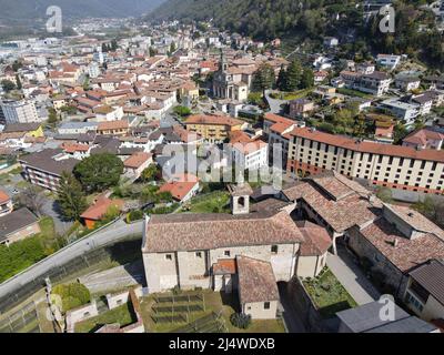 Drohnenansicht bei Mendrisio in der Schweiz Stockfoto