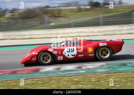 Scarperia, 3. April 2022: Ferrari 312 P Jahr 1969 ex Pedro Rodriguez im Einsatz während des Mugello Classic 2022 auf dem Kurs von Mugello in Italien. Stockfoto