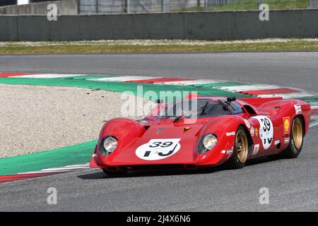 Scarperia, 3. April 2022: Ferrari 312 P Jahr 1969 ex Pedro Rodriguez im Einsatz während des Mugello Classic 2022 auf dem Kurs von Mugello in Italien. Stockfoto