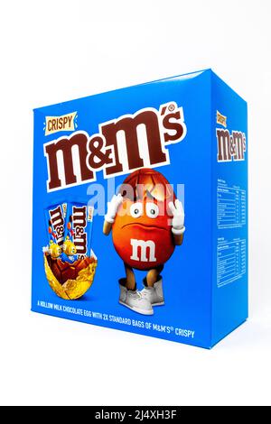 M&M's Crispy Chocolate Large Easter Egg Stockfoto