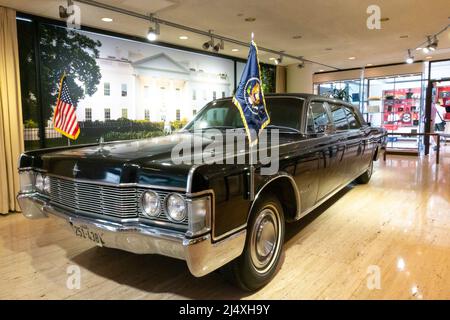 USA Texas Austin TX President Lyndon B. Johnson: 1965 Lincoln Lehman Peterson Limousine in der LBJ Presidential Library and Museum Stockfoto