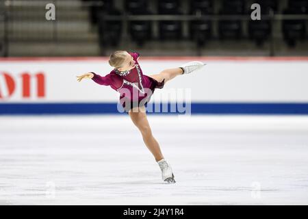 Linnea CEDER (FIN), während des Freilaufens der Frauen, bei den ISU-Junioren-Eiskunstlauf-Weltmeisterschaften 2022, in der Tondiraba Ice Hall, am 17. April 2022 in Tallinn, Estland. Quelle: Raniero Corbelletti/AFLO/Alamy Live News Stockfoto