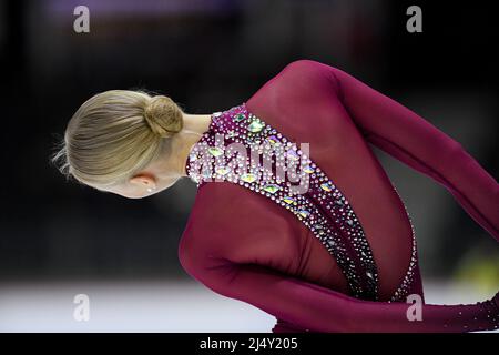 Linnea CEDER (FIN), während des Freilaufens der Frauen, bei den ISU-Junioren-Eiskunstlauf-Weltmeisterschaften 2022, in der Tondiraba Ice Hall, am 17. April 2022 in Tallinn, Estland. Quelle: Raniero Corbelletti/AFLO/Alamy Live News Stockfoto