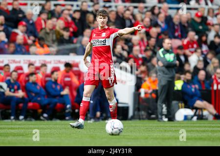 Middlesbrough, Großbritannien. 18. April 2022. Paddy McNair #17 von Middlesbrough in Middlesbrough, Vereinigtes Königreich am 4/18/2022. (Foto von Ben Early/News Images/Sipa USA) Quelle: SIPA USA/Alamy Live News Stockfoto