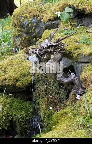 Ein Drachenbrunnen in den Butchart Gardens in Victoria, BC, Kanada. Stockfoto