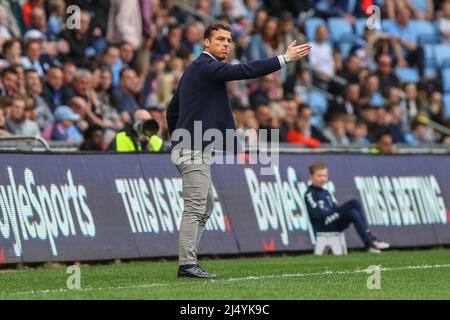 Coventry, Großbritannien. 18. April 2022. Scott Parker Manager von Bournemouth gibt am 4/18/2022 seine Teamanweisungen in Coventry, Großbritannien. (Foto von Gareth Evans/News Images/Sipa USA) Quelle: SIPA USA/Alamy Live News Stockfoto