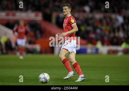 NOTTINGHAM, GROSSBRITANNIEN. APR 18. Ryan Yates aus Nottingham Forest während des Sky Bet Championship-Spiels zwischen Nottingham Forest und West Bromwich Albion am 18.. April 2022 auf dem City Ground, Nottingham. (Kredit: Jon Hobley | MI News) Kredit: MI Nachrichten & Sport /Alamy Live News Stockfoto
