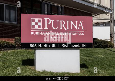 Richmond - ca. April 2022: Purina Animal Nutrition Pflanze. Purina Mills ist die Nutztierfuttereinheit von Land O' Lakes. Stockfoto